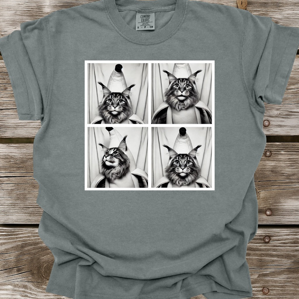 Maine Coon Cat Photo Shoot T-Shirt