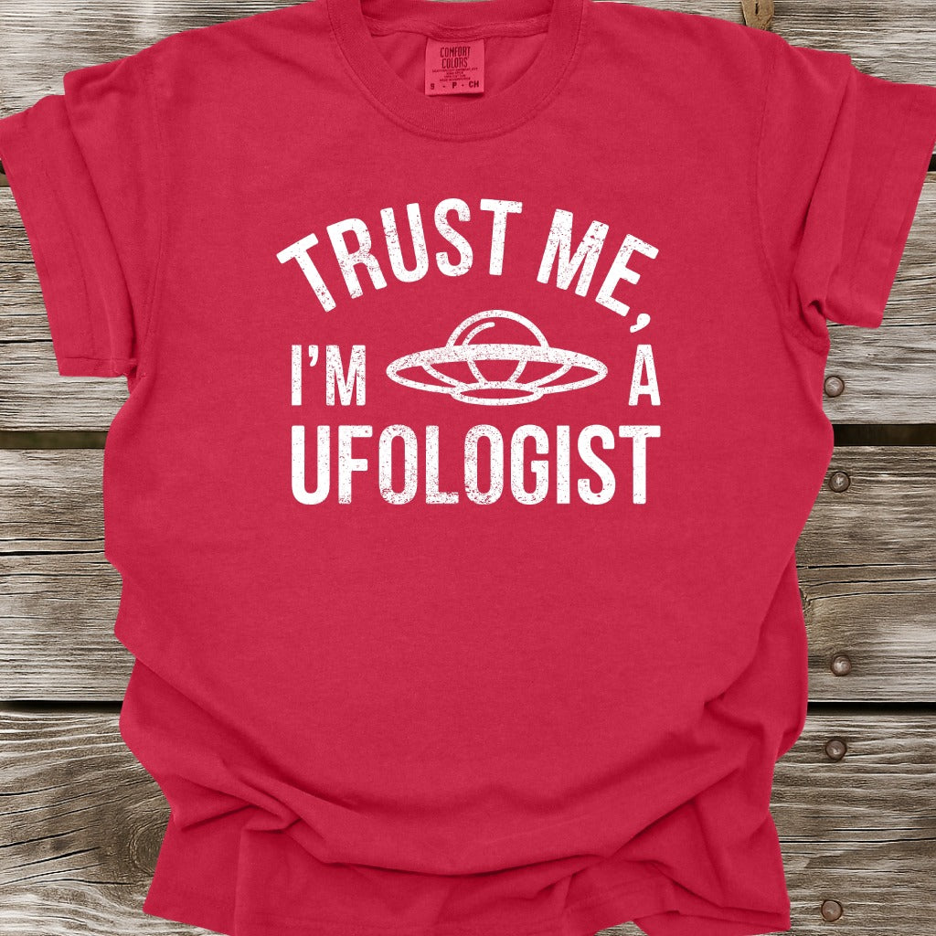Ufologist T-Shirt