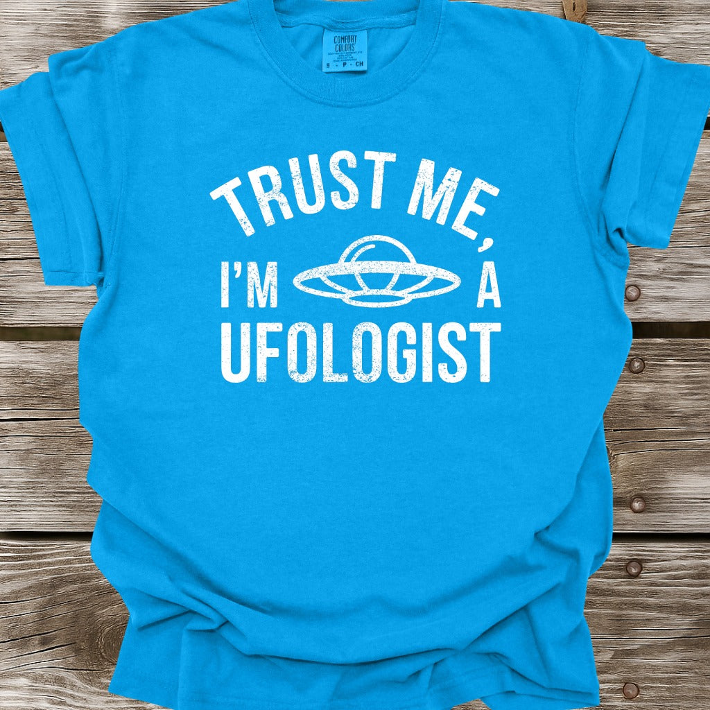 Ufologist T-Shirt