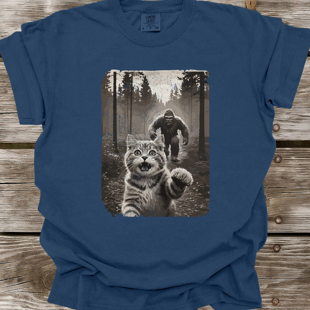 Kitty Bigfoot Selfie T-Shirt