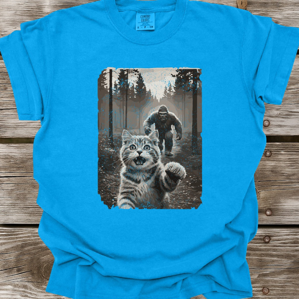 Kitty Bigfoot Selfie T-Shirt