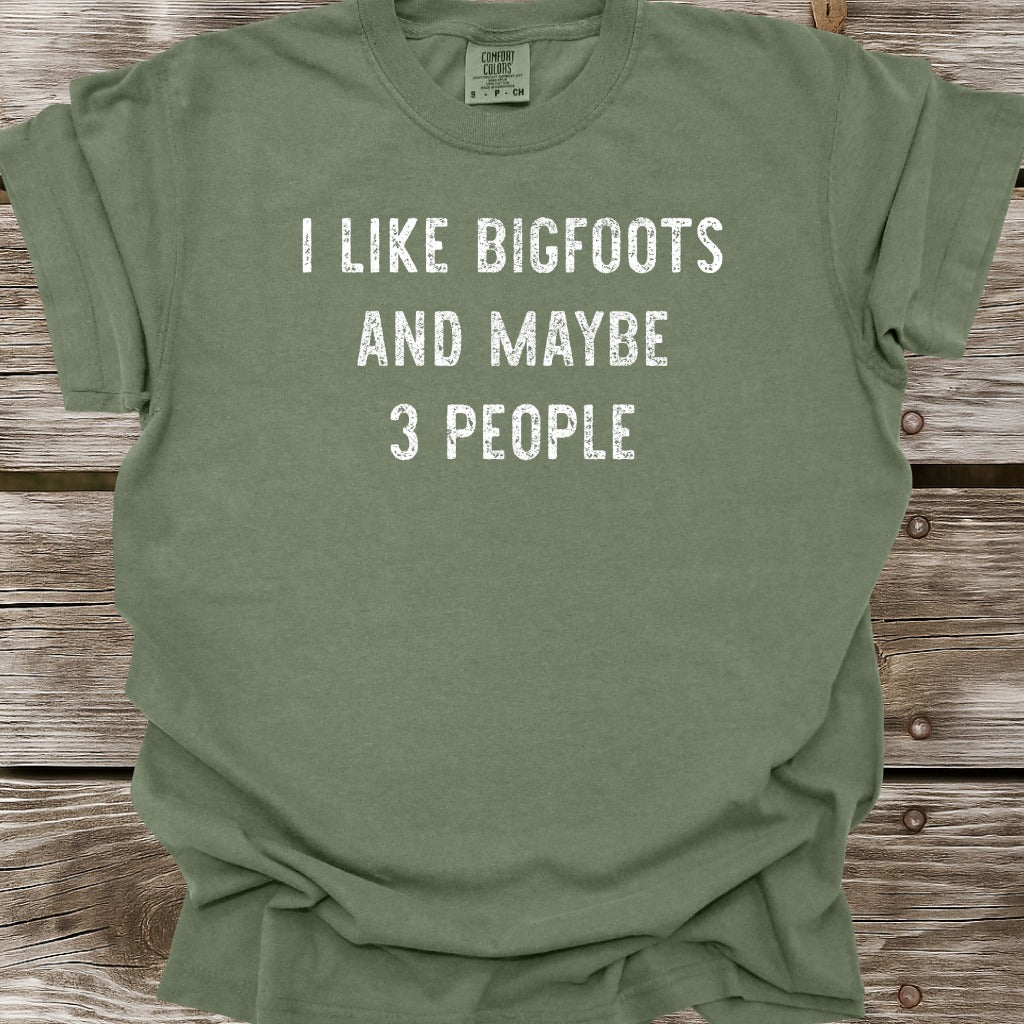 I Like Bigfoots T-Shirt